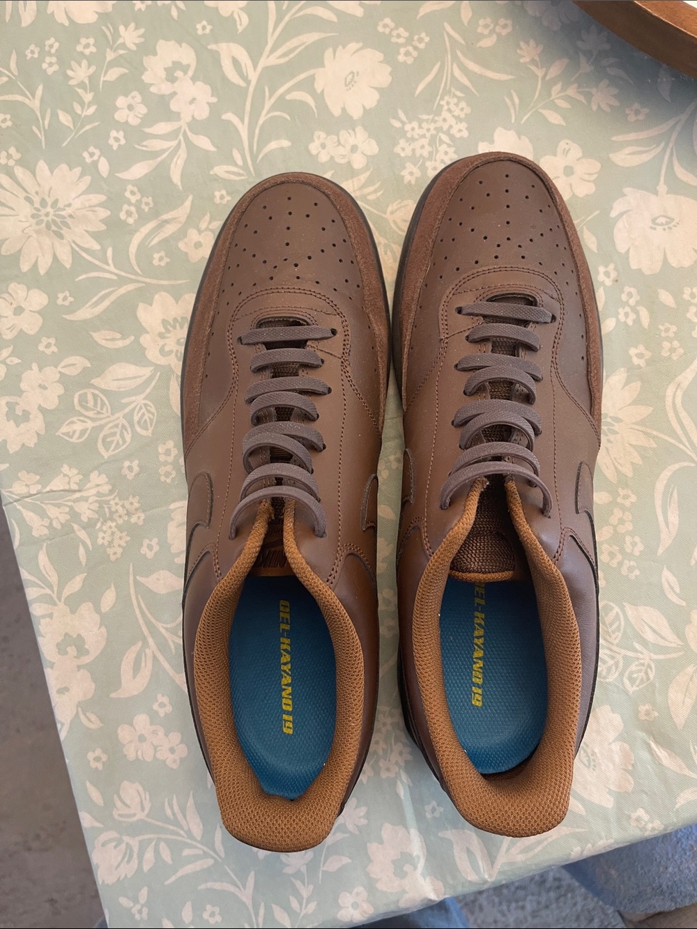 Nike Brown Low-Top worn  once! with Tan Lining - Picture 3 of 7